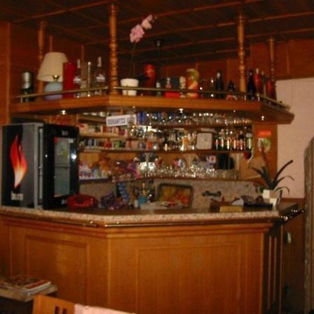 Hotel Csini Panzió Drinkbár Gyál Exterior foto